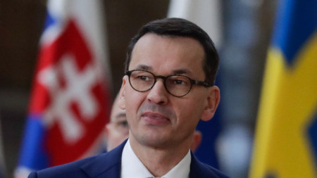 Полша ще премахне повечето свързани с Covid 19 ограничения от 1