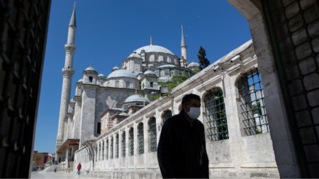 Джамията „Фатих“ в Истанбул
