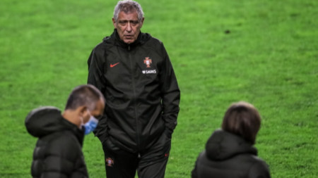 Старши треньорът на Португалия Фернандо Сантош заяви че тимът няма