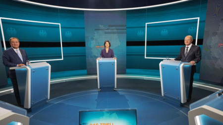 Предизборен дебат между Армин Лашет, Аналена Бербок  и Олаф Шолц (от ляво надясно) 