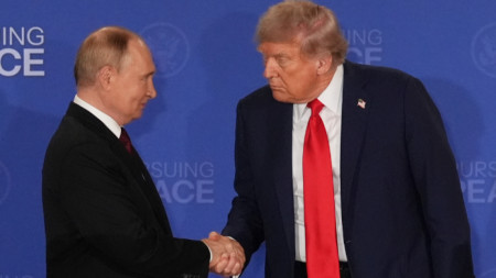 Владимир Путин и Доналд Тръмп в Аляска, 15 август 2025 г. 