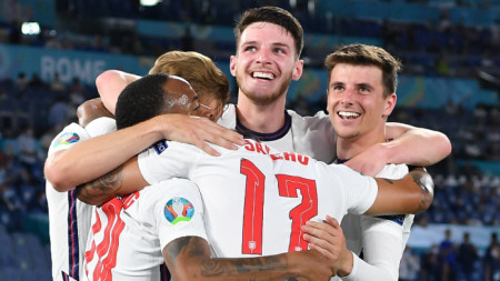 Англия надигра убедително Украйна с 4 0 в последен четвъртфинал на