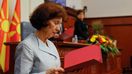 Гордана Силяновска-Давкова полага клетва като президент на Северна Македония.