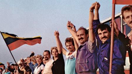 Живата верига, свързваща Талин, Рига и Вилнюс през 1989 г.