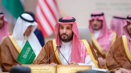 Саудитският престолонаследник принц Мохамед бин Салман, председателстващ срещата на върха за сигурността и развитието в Джеда, Саудитска Арабия, архив, юли 2022 г.