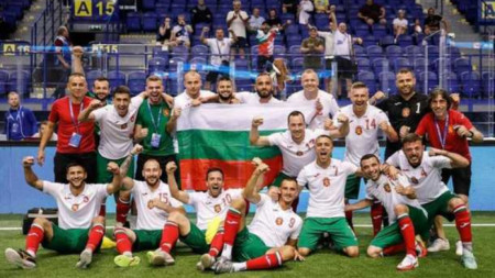 България победи Франция с 3:1