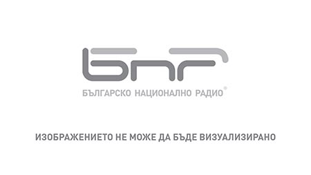 Риши Сунак напуска Даунинг стрийт, за да представи бюджета в парламента.