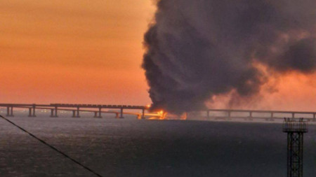 Пожар на Керченския мост 