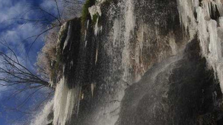 Скакавишки водопад