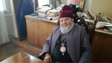 Великотърновският митрополит Григорий