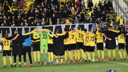 Ботев (Пловдив) очаква верните си фенове в подкрепа срещу ЦСКА София днес