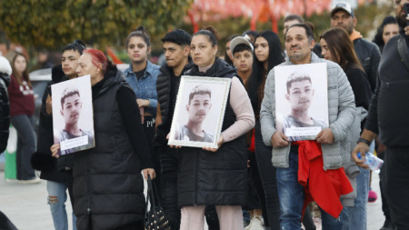 На демонстрацията в памет на Краси, детето което беше убито с нож в мол в София  - 30 октомври 2025 г.