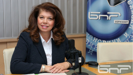 Илияна Йотова