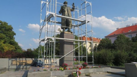 Паметник на съветския маршал Иван Конев в Прага