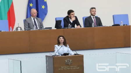 Председателката на парламентарната група на ГЕРБ-СДС Десислава Атанасова в Народното събрание - 1 септември 2023