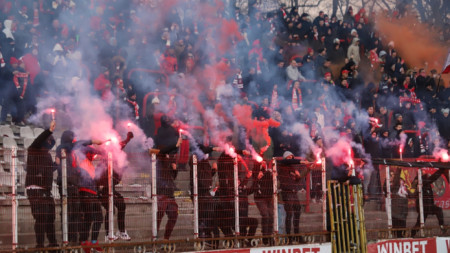 Феновете на ЦСКА София докараха поредната санкция на клуба.