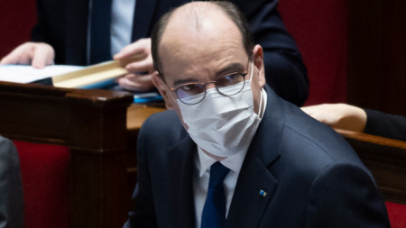 Френският премиер Жан Кастекс преди парламентарния вот за валидиране на новия локдаун в Националното събрание, 1 април 2021 г.