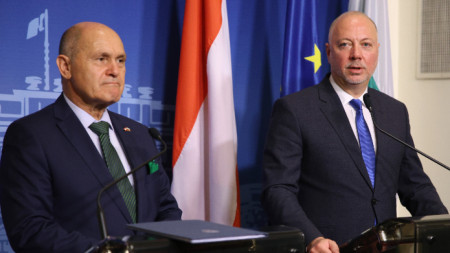 Председателите на парламентите на България Росен Желязков и Австрия Волфганг Соботка дадоха съвместен брифинг - 10 октомври 2023 г. 