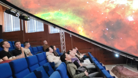 Новото съоръжение в Астрономическата обсерватория с планетариум в Кърджали вече посреща посетители.