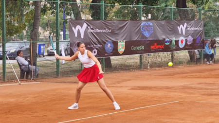 Елизара Янева