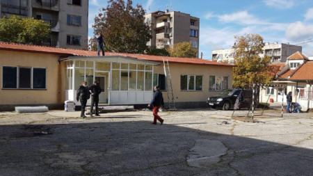Община Дупница предостави на общинската болница за ползване закрития преди