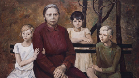 Лиляна РУСЕВА (1932 – 2009)
Надежда Крупская с деца, 1970-те години