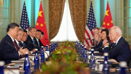 Президентът на САЩ Джо Байдън и китайският му колега на срещата си в имението 