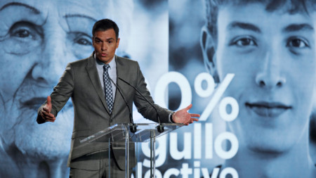 Премиерът Педро Санчес обяви, че над 70% от испанците са напълно имунизирани срещу Covid-19