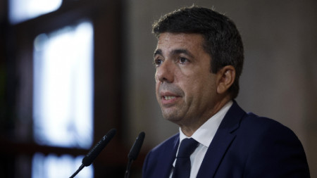 Карлос Масон подава оставката си, 3 ноември 2025 г.