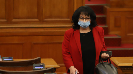 Бившият енергиен министър Теменужка Петкова която понастоящем е депутат от