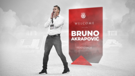 Бруно Акрапович ще почака за дербито с Левски