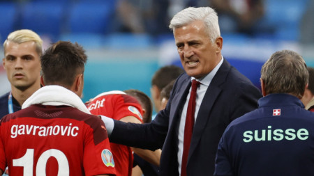 Четвъртфиналистът от Евро 2020 с отбора на Швейцария Владимир Петкович е постигнал договорка