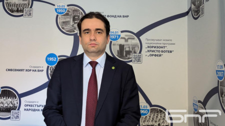 Божидар Божанов