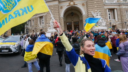 Украинци празнуват освобождаването на Херсон, 12 ноември 2022 г.