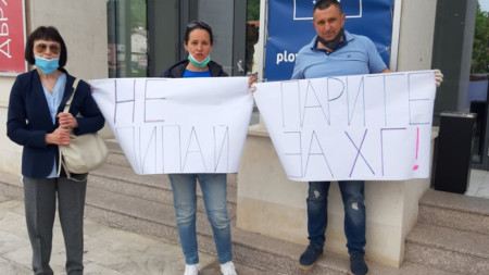 Родителите посрещнаха така общинските съветници на Пловдив
