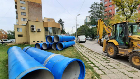 Започват строително монтажни работи на канализационния колектор под бул Гоце Делчев