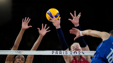 САЩ победи Сърбия във волейболния турнир при жените на Игрите в Париж