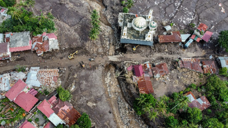Опустошения в Танах Датар, Западна Суматра, 13 май 2024 г.