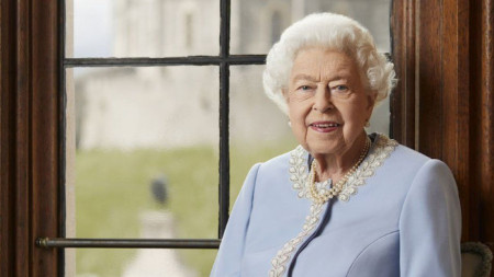 Официалната фотография на кралицата.