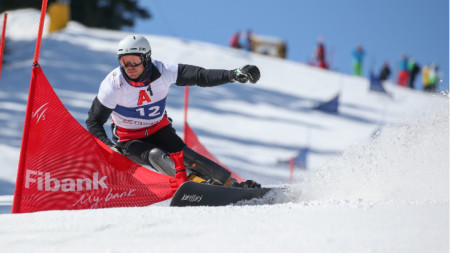 Най добрият български сноубордист Радослав Янков остана много близо но не