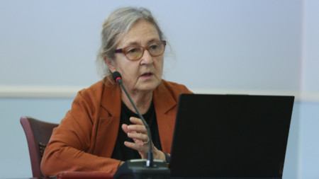 проф. Мира Кожухарова