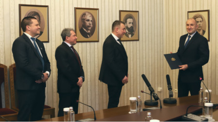 President Rumen Radev (R) hands ITN the third cabinet-forming mandate