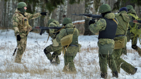 Бойна подготовка на мобилизирани руснаци.