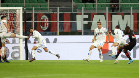 Милан победи Емполи с 1 0 в срещата от 29 ия кръг