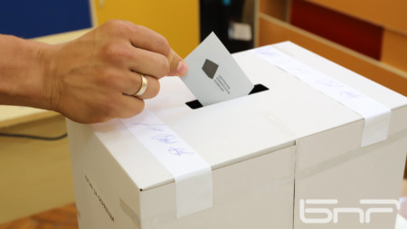 Ниска избирателна активност отчитат от Общинската избирателна комисия ОИК в