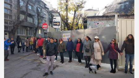 Протест под надслов се проведе във Варна. Недоволстващите се събраха