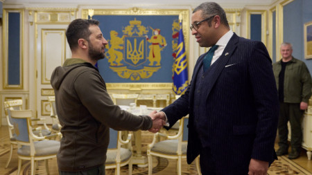 По време на визитата си в Киев Джеймс Клевърли се срещна и с президента Володимир Зеленски