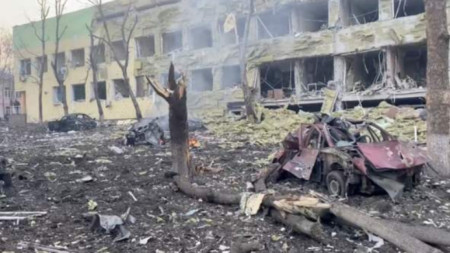 Атакуваната детска болница в Мариупол, 9 март 2022 г.