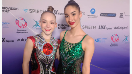 Стилияна Николова и Ева Брезалиева 