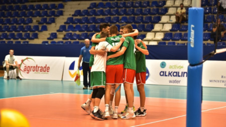 Националният отбор на България по волейбол за юноши под 19